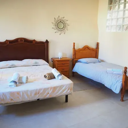 House In Near The Beach For 10 People Palamos